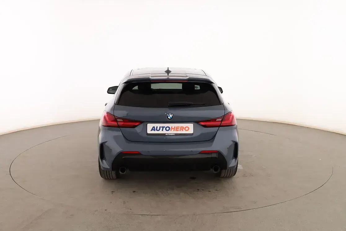 Usado BMW 118 M Sport 150 CV (110 kW) 2020 Gris Berlina