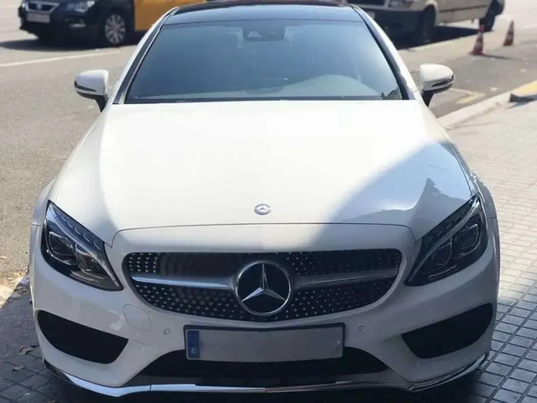 Usado Mercedes C250 AMG 204 CV (150 kW) 2016 Blanco Coupe