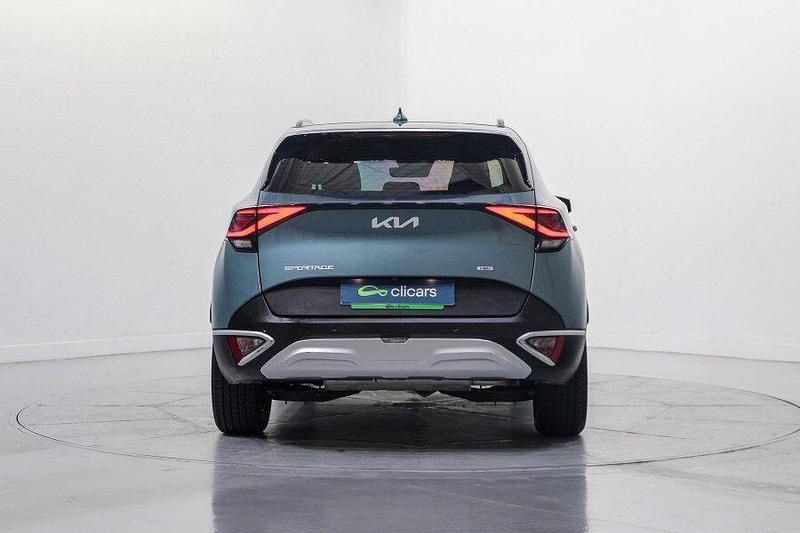 Usado Kia Sportage 230 CV (169 kW) 2022 Gris / plata SUV