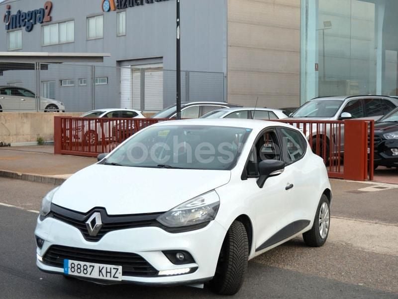 Usado Renault Clio IV Business 75 CV (55 kW) 2018 Blanco Utilitario
