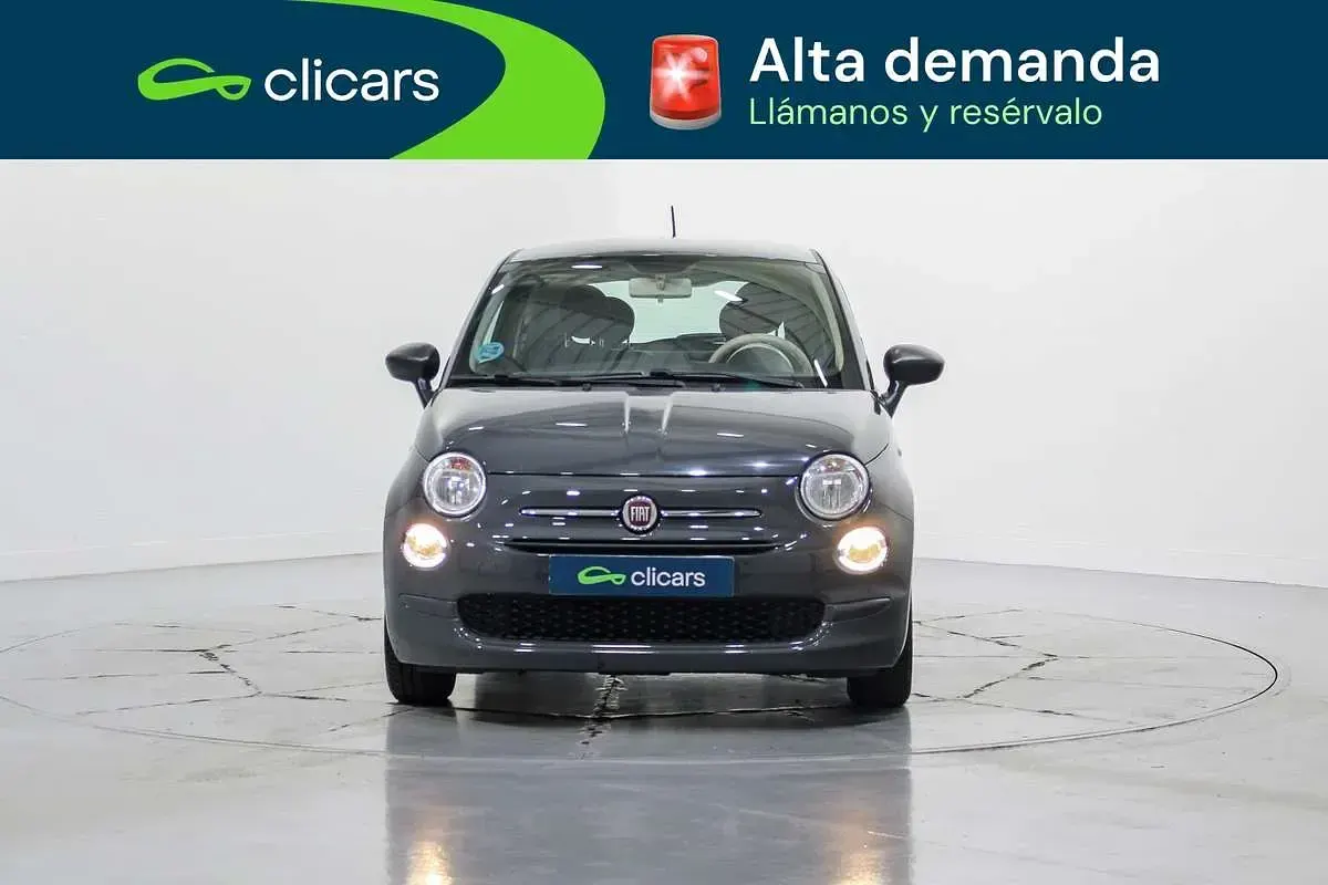 Usado Fiat 500 71 CV (52 kW) 2022 Gris Utilitario