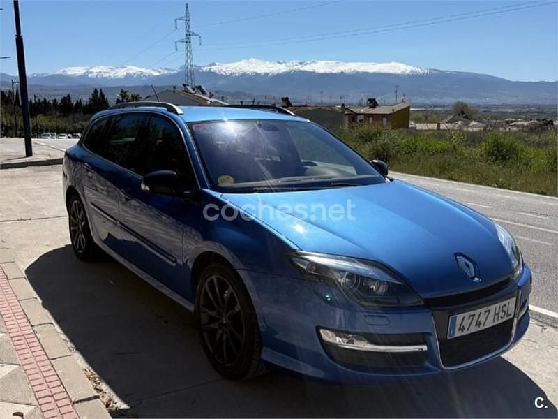 Usado Renault Laguna III GT 150 CV (110 kW) 2013 Azul Familiar