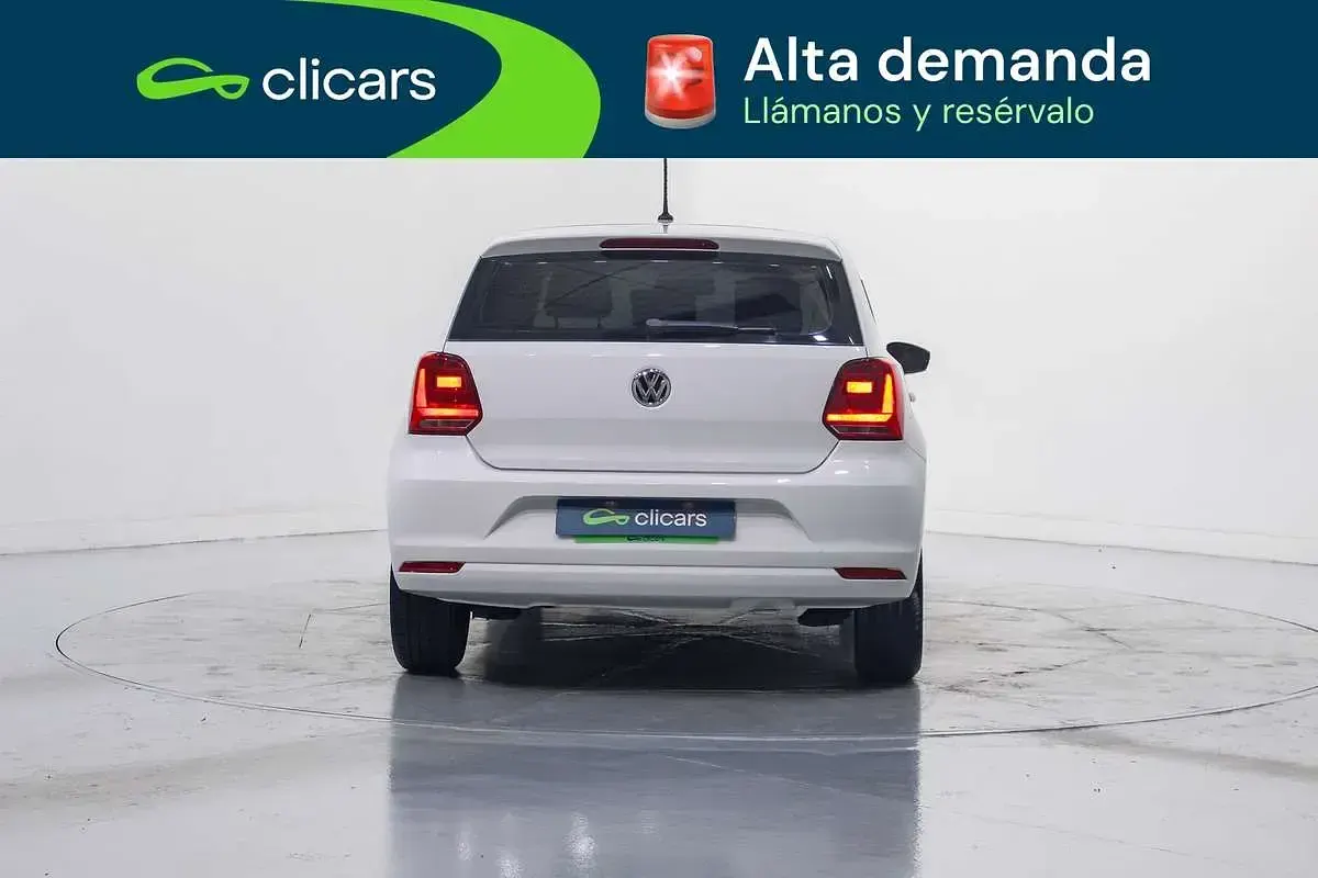 Usado VW Polo Advance 75 CV (55 kW) 2018 Blanco Utilitario