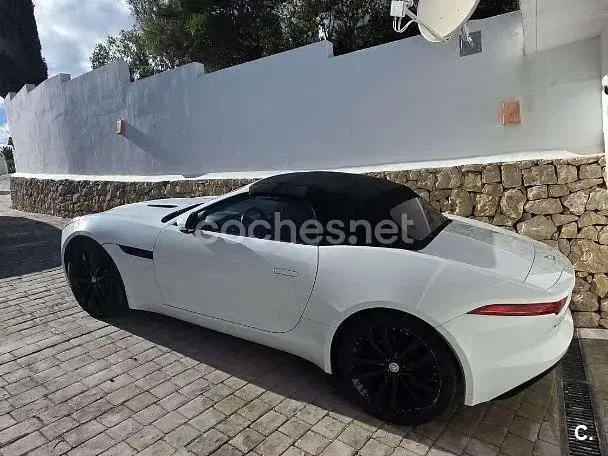 Usado Jaguar F-Type 380 CV (279 kW) 2015 Blanco Coupe