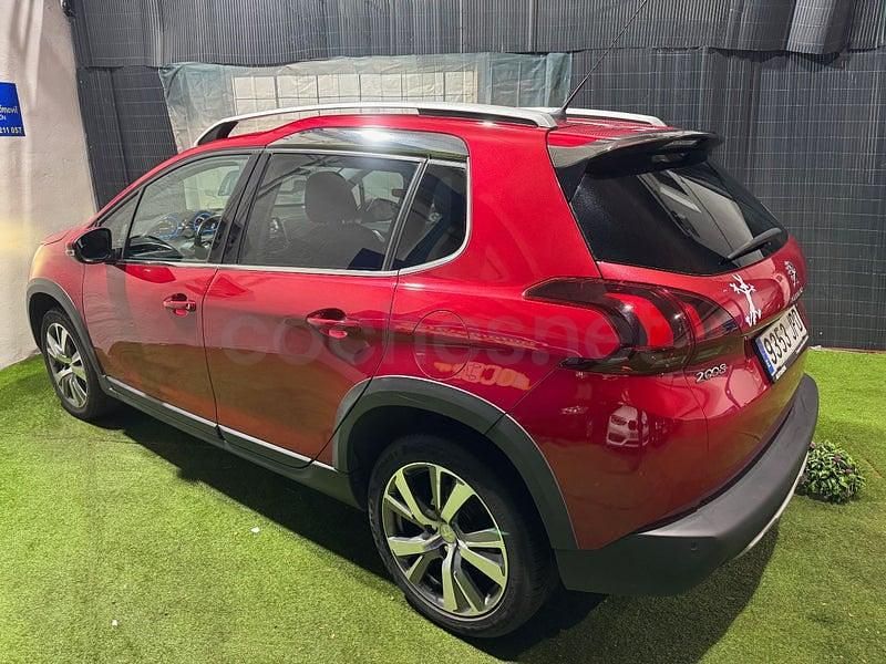 Usado Peugeot 2008 Allure 110 CV (80 kW) 2016 Granate SUV