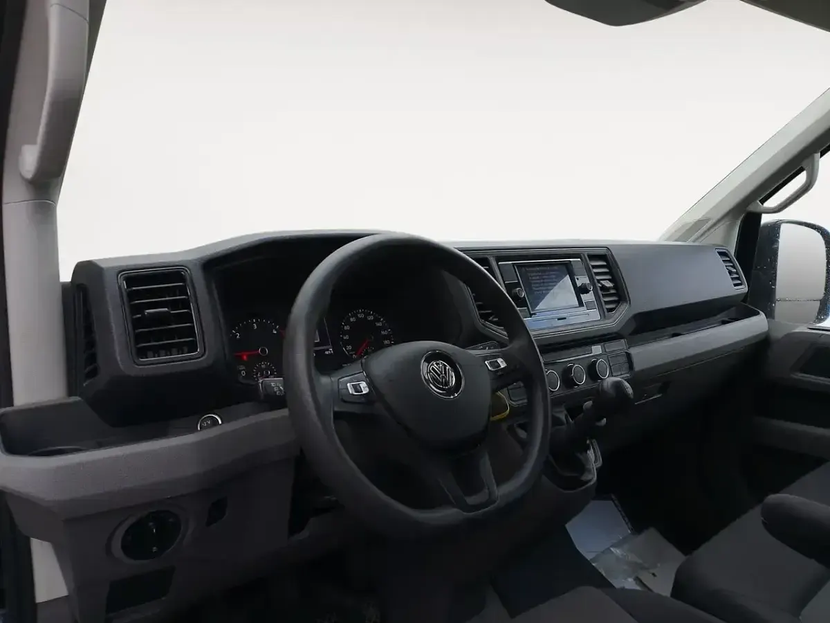 Usado VW Crafter 103 CV (75 kW) 2022 Negro Van