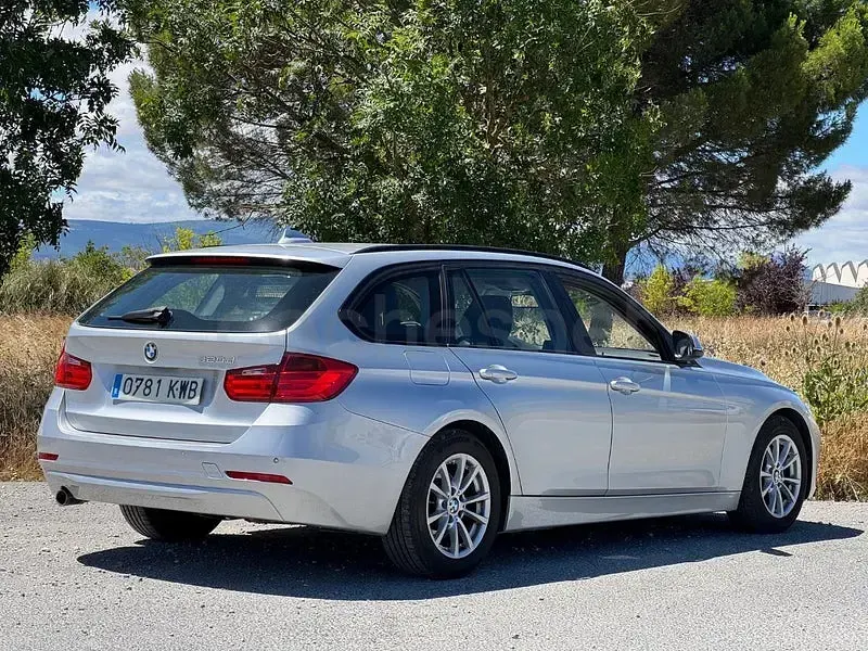 Usado BMW 320 Efficient Dynamics 163 CV (119 kW) 2015 Gris / plata Familiar