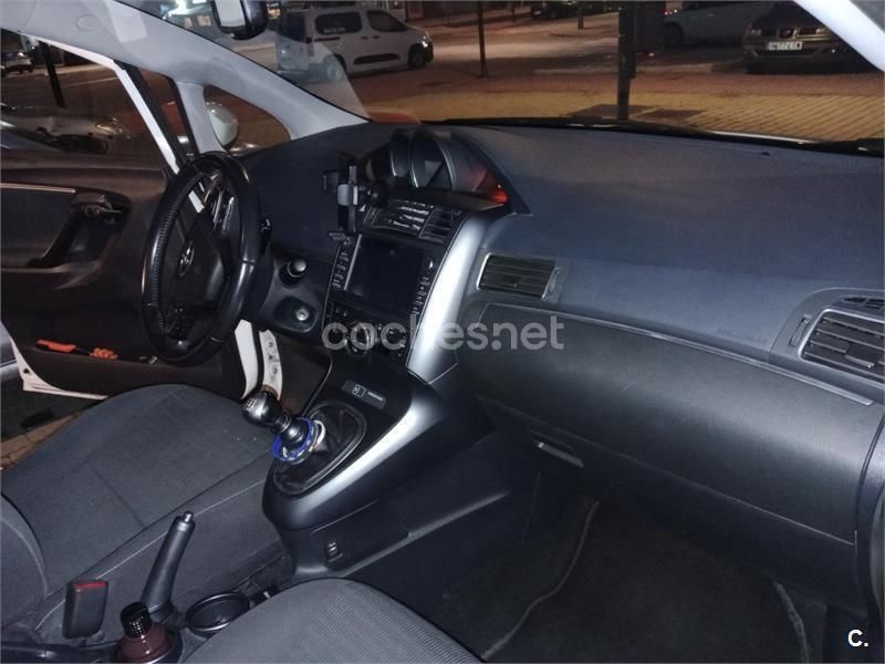 Blanco Usado 2017 Toyota Verso Advance Monovolumen | 10.000 € (Buen precio) - Imagen 1/4