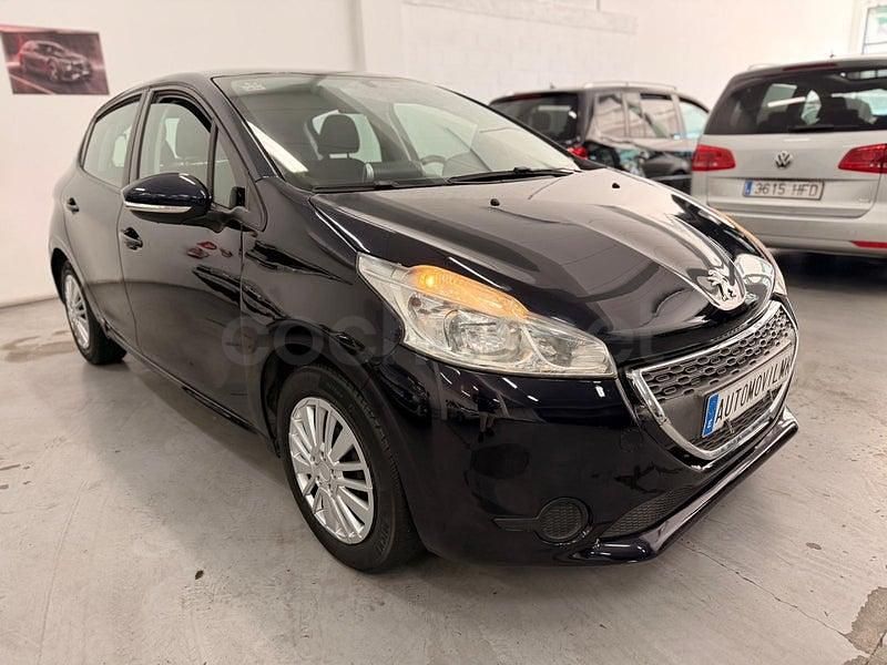 Usado Peugeot 208 Active 68 CV (50 kW) 2013 Azul Utilitario