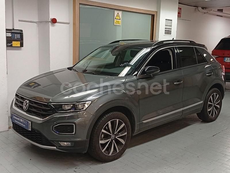 Gris / plata Usado 2021 VW T-Roc Advance SUV | 19.900 € (Precio justo) - Imagen 1/4