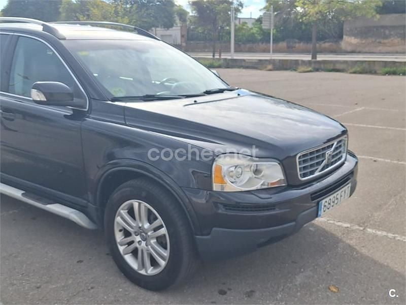 Käytetty Volvo XC90 Executive 185 HP (136 kW) 2007 Musta Katumaasturi