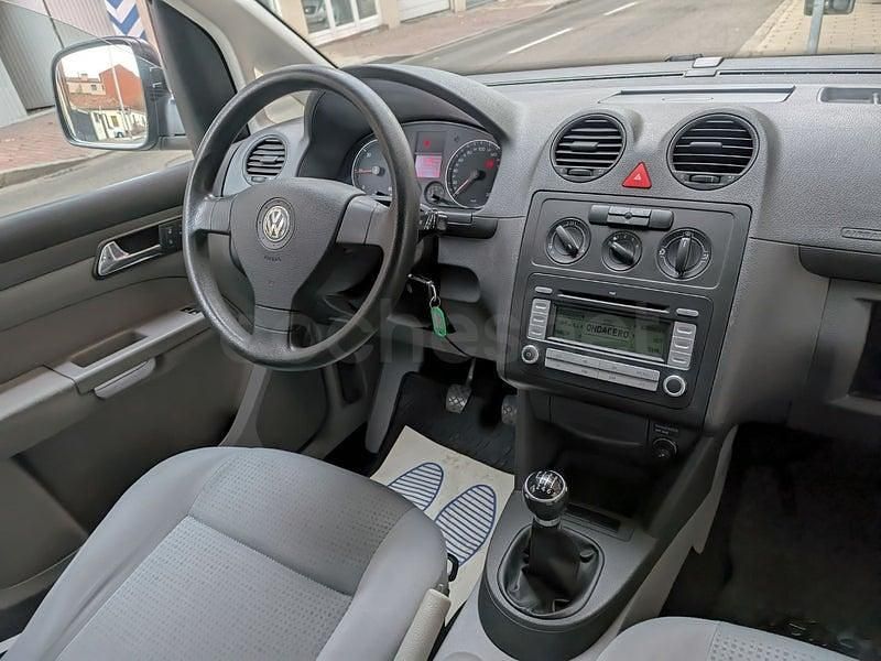 Usado VW Caddy Life 140 CV (102 kW) 2008 Gris / plata Monovolumen