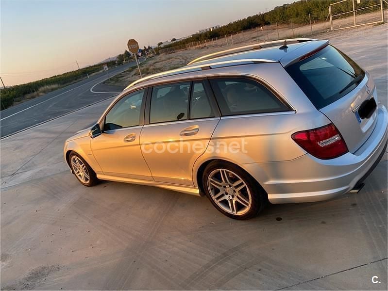 Usado Mercedes C200 136 CV (100 kW) 2010 Gris / plata Familiar
