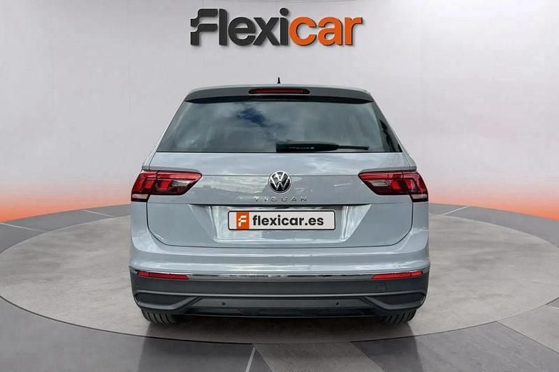 Usado VW Tiguan Allspace Advance 150 CV (110 kW) 2021 Gris SUV