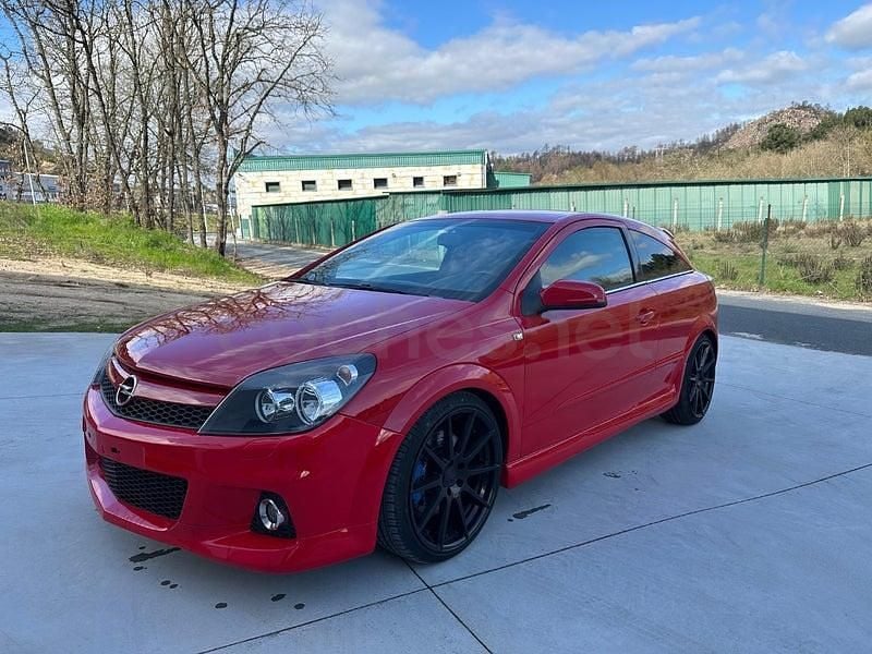 Usado Opel Astra GTC OPC 240 CV (176 kW) 2006 Rojo Berlina