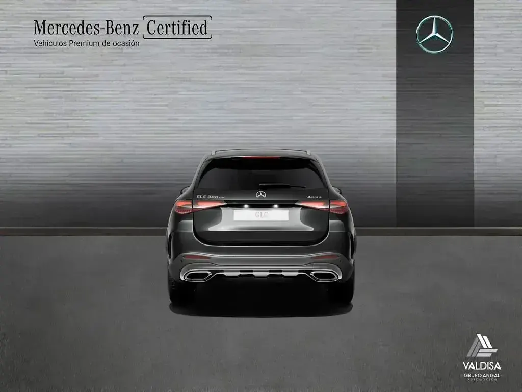Uusi Mercedes GLC300 AMG line 333 HP (244 kW) 2025 Harmaa