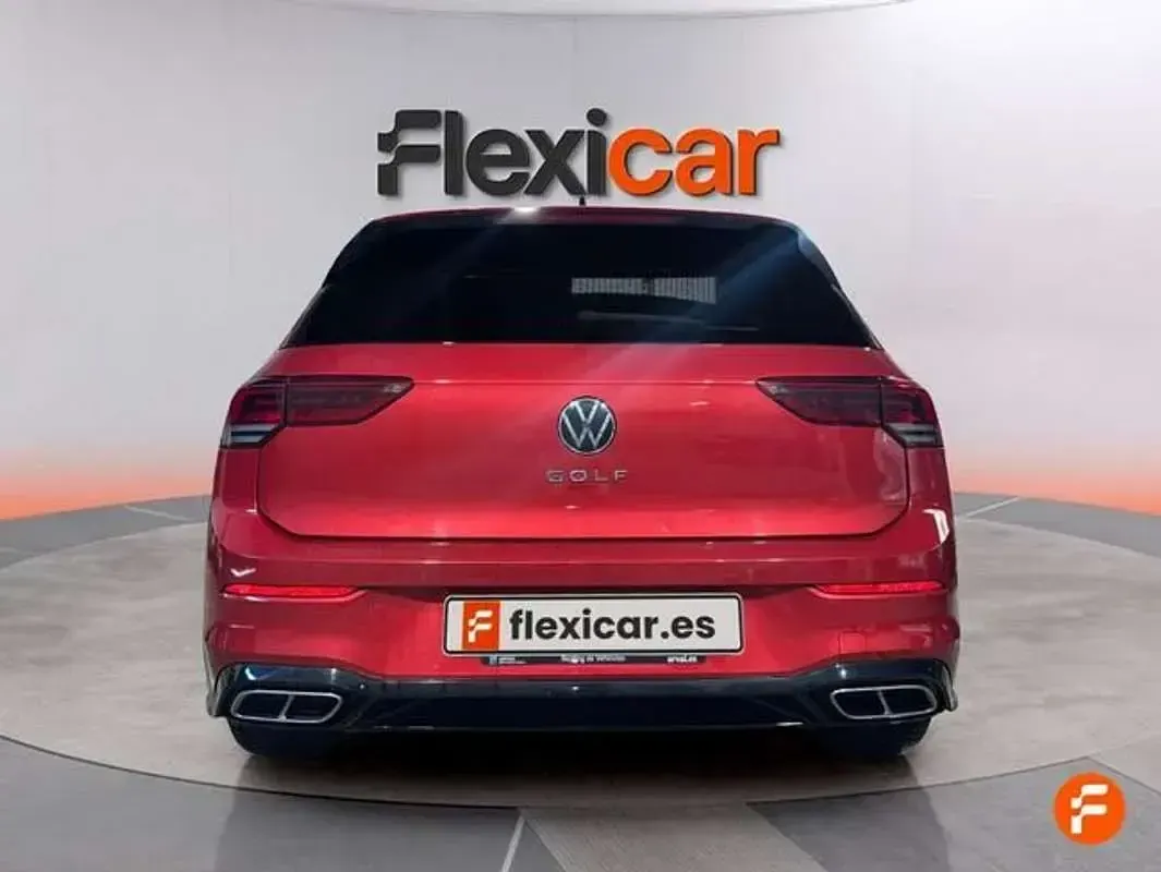 Usado VW Golf VII R-line 150 CV (110 kW) 2021 Rojo Utilitario