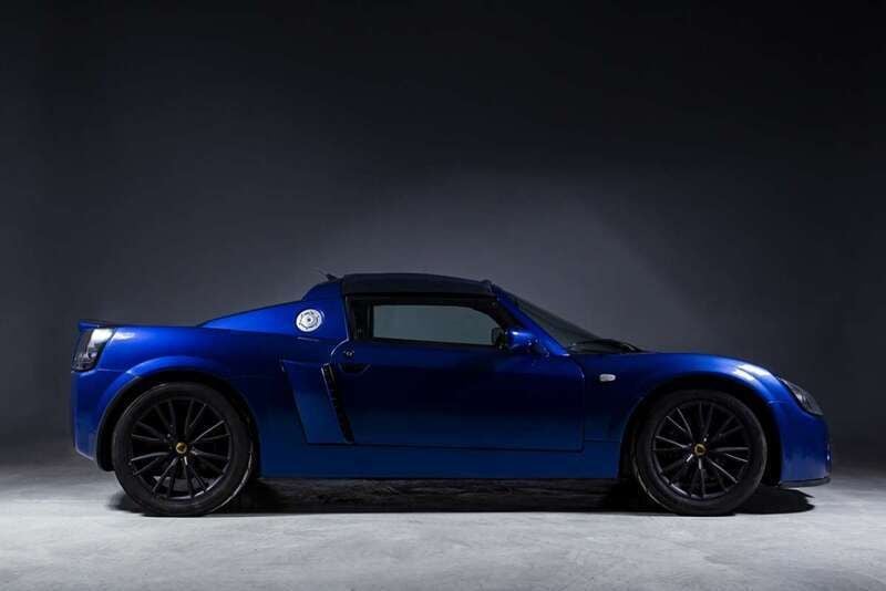 Usado Opel Speedster 220 CV (161 kW) 2001 Azul Descapotable