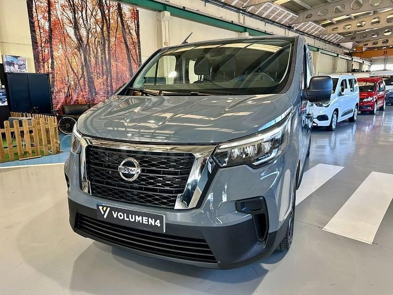 Usado Nissan Primastar N-Connecta 110 CV (80 kW) 2024 Gris / plata Monovolumen