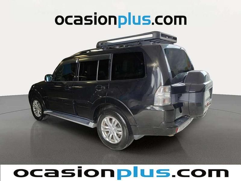 Usado Mitsubishi Montero 190 CV (139 kW) 2016 Negro SUV