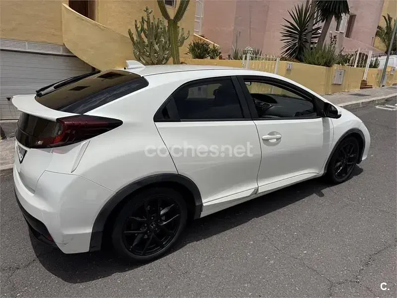 Usado Honda Civic Sport 142 CV (104 kW) 2016 Blanco Berlina