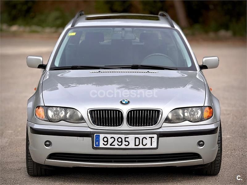 Usado BMW 320 170 CV (125 kW) 2002 Gris / plata Familiar