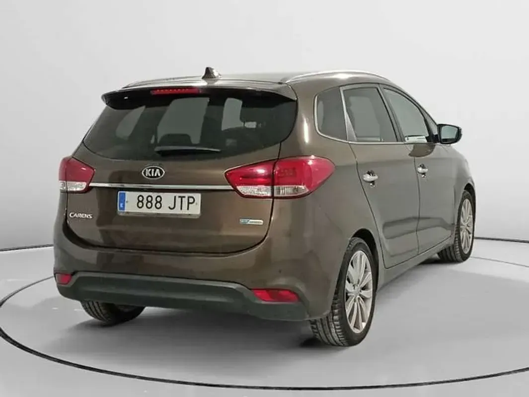 Usado Kia Carens 116 CV (85 kW) 2016 Marrón Monovolumen