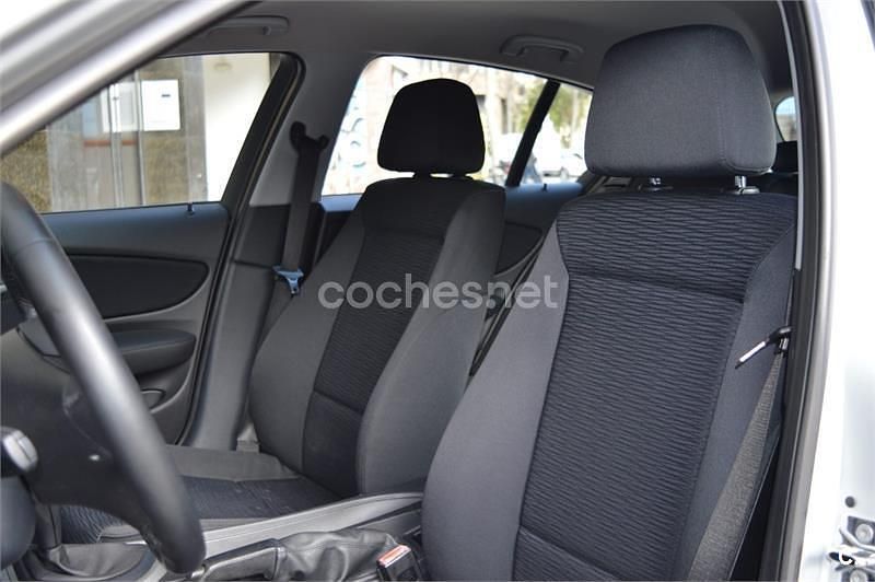 Usado BMW 116 115 CV (84 kW) 2008 Gris / plata Utilitario