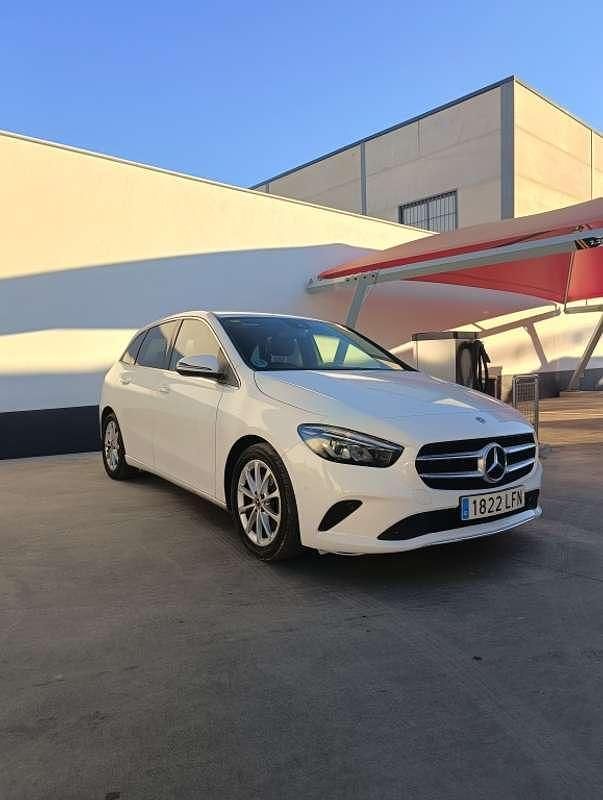 Usado Mercedes B200 150 CV (110 kW) 2020 Blanco Monovolumen
