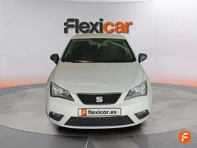 Usado Seat Ibiza Reference 75 CV (55 kW) 2016 Verde