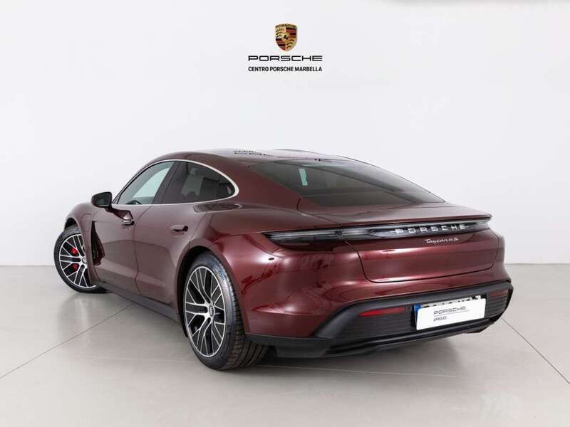 Usado Porsche Taycan 4S 389 kW (530 CV) 2022 Cereza Berlina