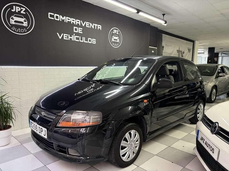 Negro Usado 2005 Chevrolet Kalos SE Utilitario | 2800 € - Imagen 1/4