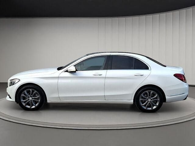 Usado Mercedes C220 Exclusive 170 CV (125 kW) 2014 Blanco Berlina
