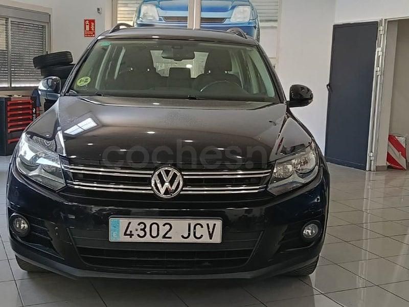 Usado VW Tiguan R-line 110 CV (80 kW) 2015 Negro SUV