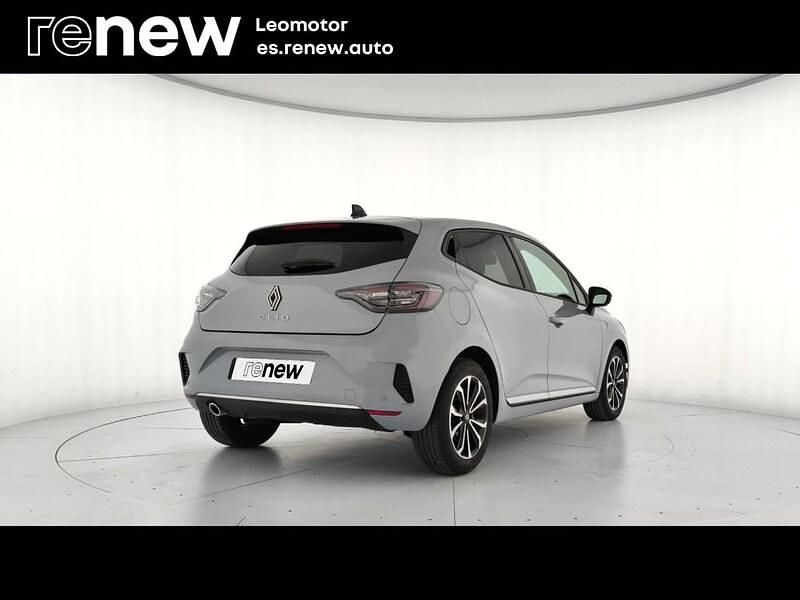 Usado Renault Clio V Techno 100 CV (73 kW) 2025 Gris Berlina
