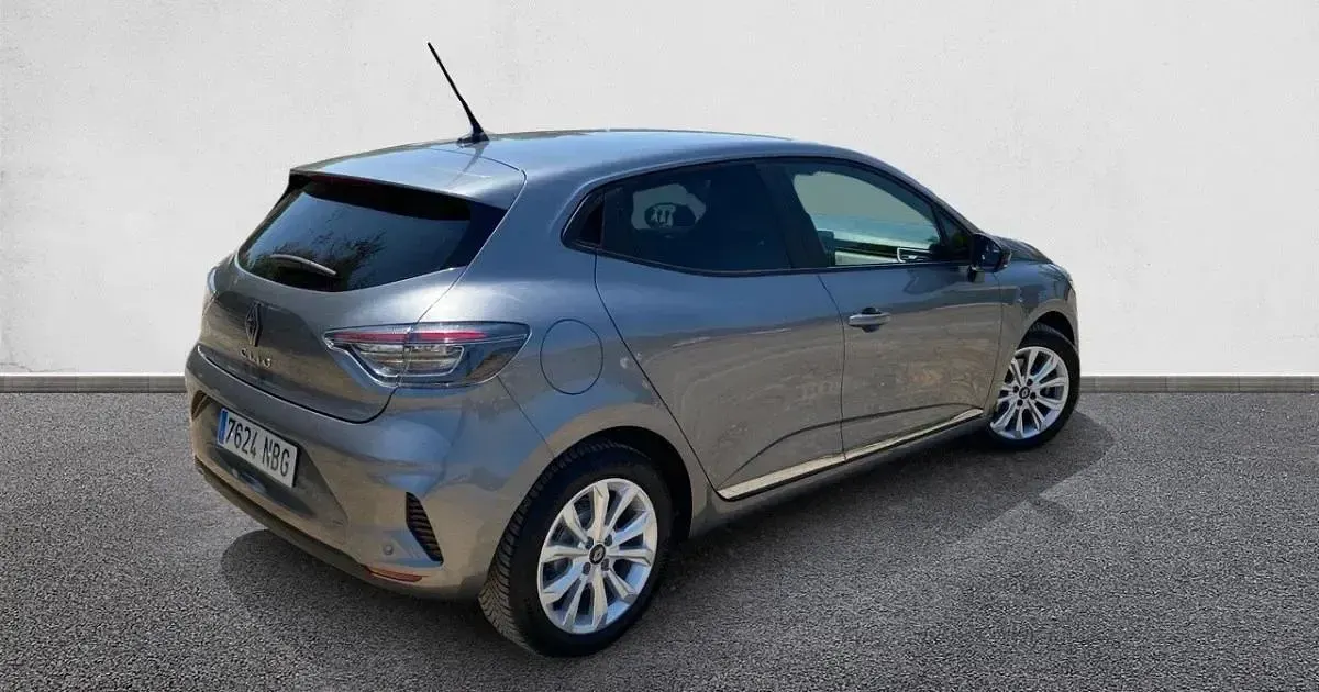 Usado Renault Clio Evolution 100 CV (73 kW) 2025 Utilitario