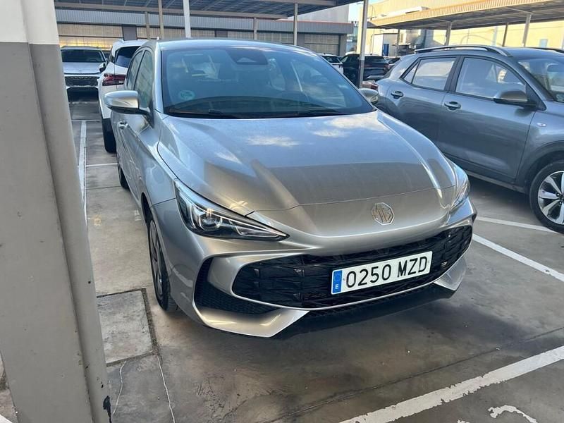 Usado MG MG3 116 CV (85 kW) 2025 Plata Utilitario