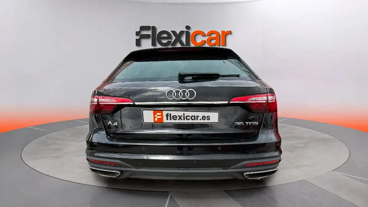 Usado Audi A4 Advanced 150 CV (110 kW) 2023 Negro Familiar