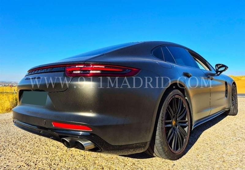 Usado Porsche Panamera Turbo Executive 549 CV (403 kW) 2018 Negro Berlina