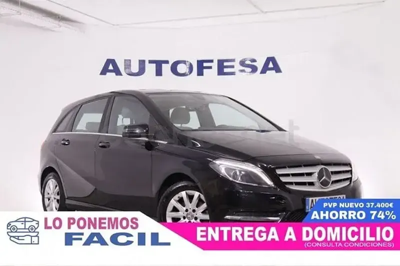 Usado Mercedes B200 136 CV (100 kW) 2014 Negro Utilitario