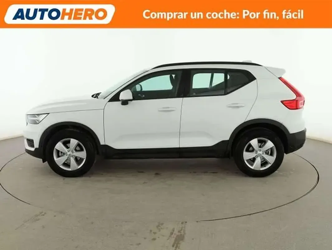 Usado Volvo XC40 Momentum 129 CV (94 kW) 2021 Blanco SUV