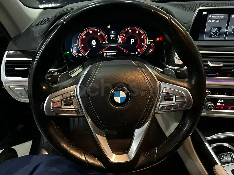 Usado BMW 730L Comfort Edition 265 CV (194 kW) 2018 Azul Berlina