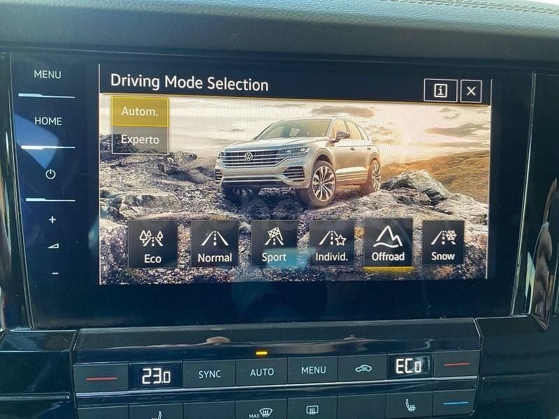 Usado VW Touareg 286 CV (210 kW) 2022 Beige SUV