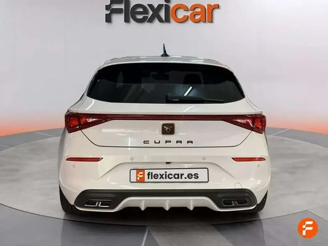 Usado Cupra Leon 150 CV (110 kW) 2023 Blanco Utilitario
