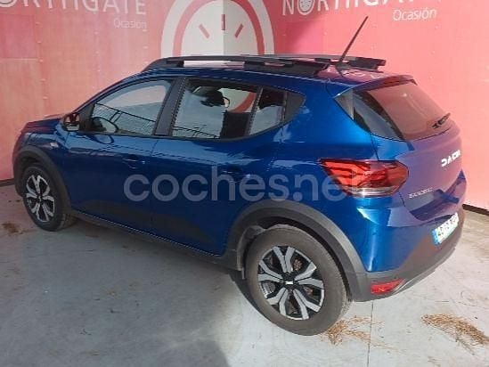 Usado Dacia Sandero Expression 101 CV (74 kW) 2023 Azul Berlina