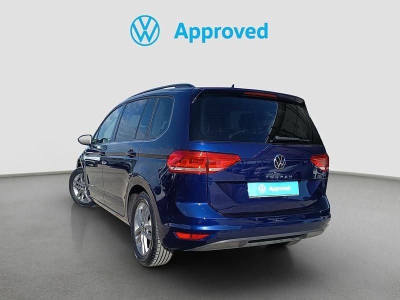 Usado VW Touran 150 CV (110 kW) 2025 Azul Monovolumen