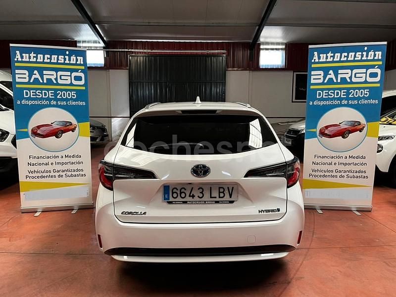 Usado Toyota Corolla Active 122 CV (89 kW) 2019 Blanco Familiar