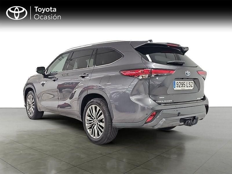 Usado Toyota Highlander Advance 246 CV (180 kW) 2021 Gris SUV
