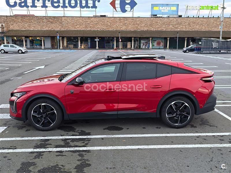 Usado Peugeot 408 GT GT 136 CV (100 kW) 2024 Rojo Berlina