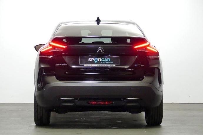 Usado Citroën e-C4 Shine 100 kW (136 CV) 2023